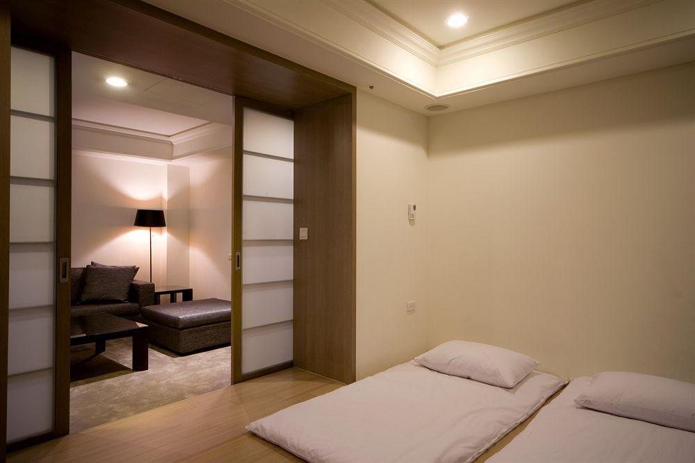 Longbon Resort Beitou Taipei Bagian luar foto